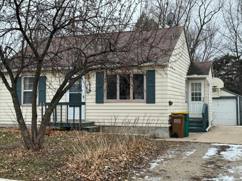 813 ULSTAD AVE, Albert Lea, MN 56007 Single Family Residence For Sale  MLS# 6474253