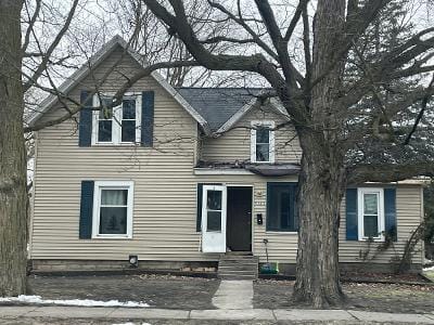 S Oak St for Sale