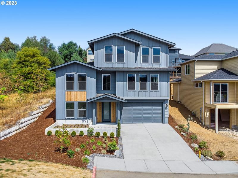 15555 SE FLAVEL ST, Portland OR 97236 for Sale