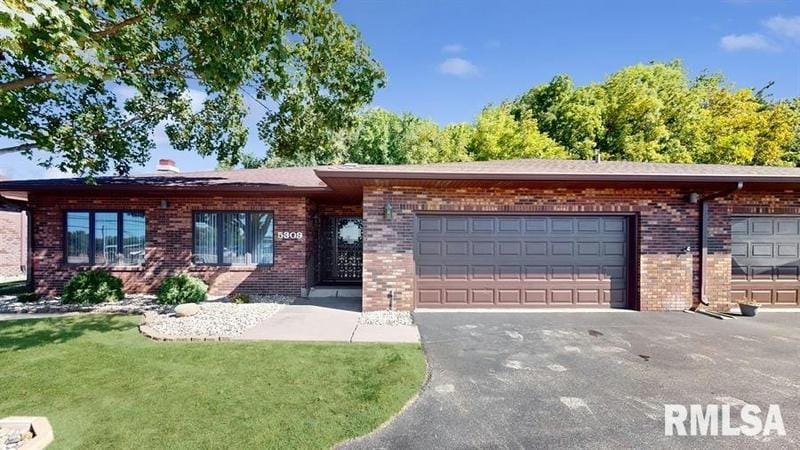 5309 38TH AVE # 5309, Moline, IL 61265 Condominium For Sale  MLS# QC4246149
