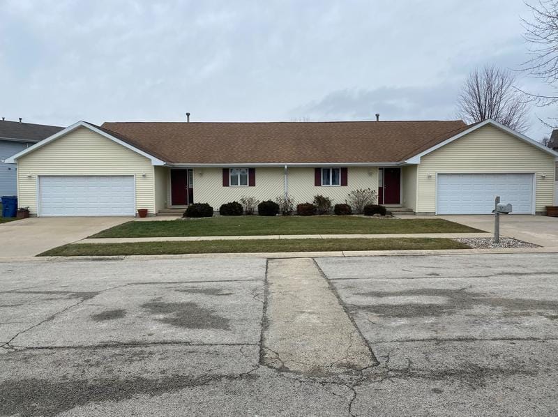 365 Buckman Dr, Bourbonnais, IL 60914 - MLS 11957889 for Sale