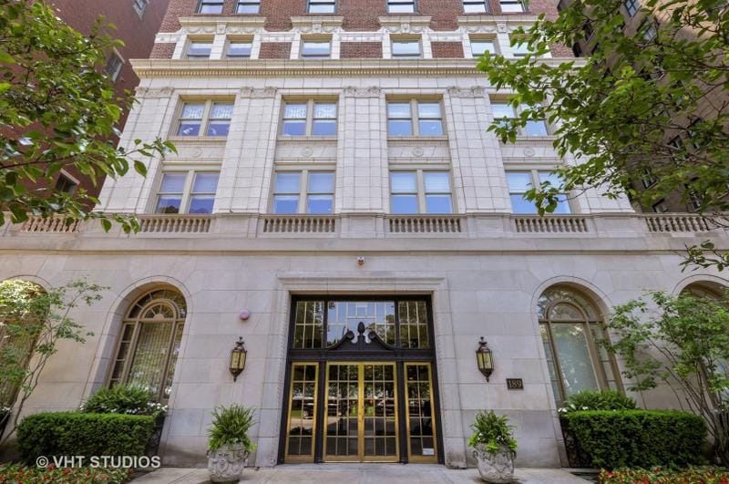 189 E Lake Shore Dr #2E, Chicago, IL 60611 - MLS 11895285 for Sale
