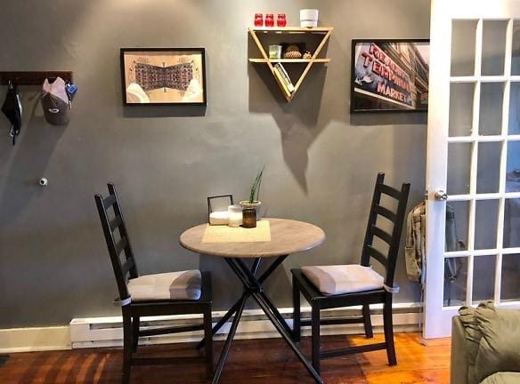 981 N 6th St - Philadelphia, PA 19123 - Home For Rent