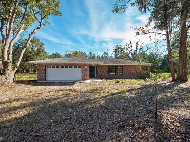 351 Hall Rd, Geneva, FL 32732 - MLS O6168999 for Sale