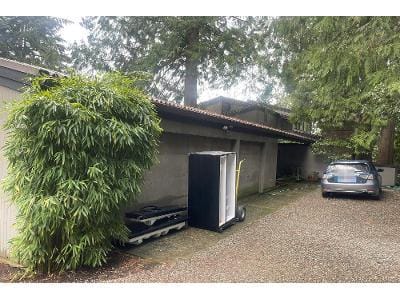 NE 33rd Pl for Sale