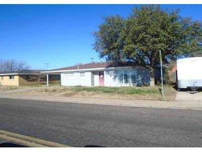 E 17th St for Sale