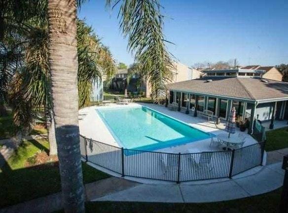 Albion Apartments - 1300 Buchta Rd - Angleton, TX Apartments for Rent