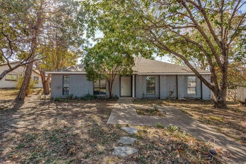 1 Ridge Dr, HICKORY CREEK, TX 75065 for Sale