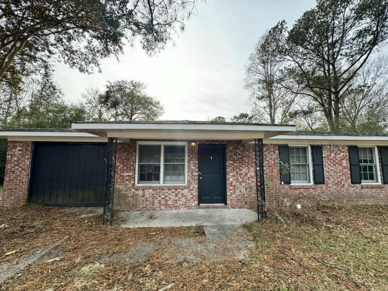 4437 ELDERWOOD DR, Ladson, SC 29456 Single Family Residence For Sale  MLS# 23026981