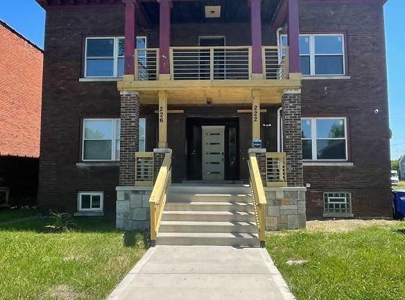 222 Kenilworth St - Detroit, MI 48202 - Home For Rent