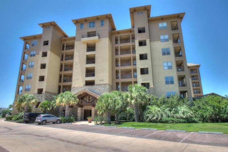 101 West Bank #14, Horseshoe Bay, TX 78657 for Sale