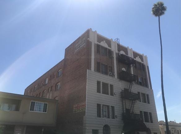 Appleton Apartments - 738 S New Hampshire Ave - Los Angeles, CA Apartments for Rent