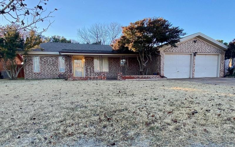 2020 Longhorn Drive, Levelland, TX 79336 for Sale
