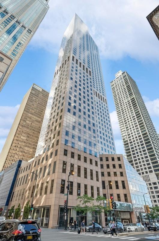 950 N Michigan Ave #2804, Chicago, IL 60611 - MLS 11907251 for Sale