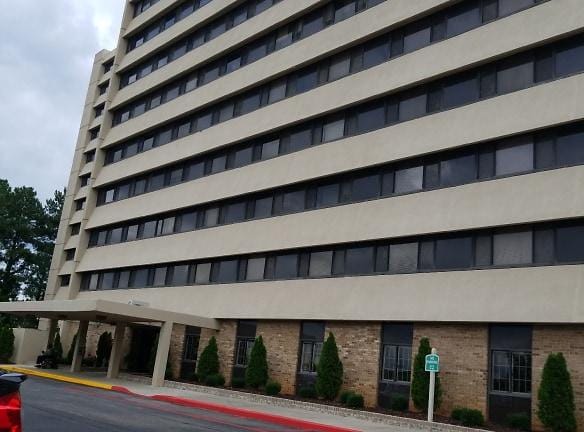 Presbyterian Apartments - 2211 Country Club Ave NW - Huntsville, AL Apartments for Rent