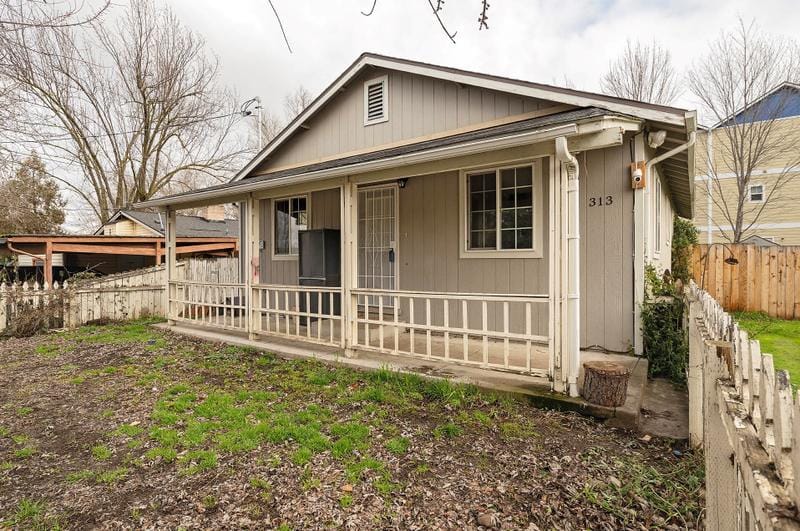 313 Berrydale Ave, Medford, OR 97501 - MLS 220175349 for Sale