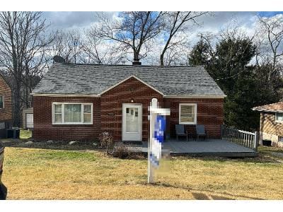 Bluff St for Sale