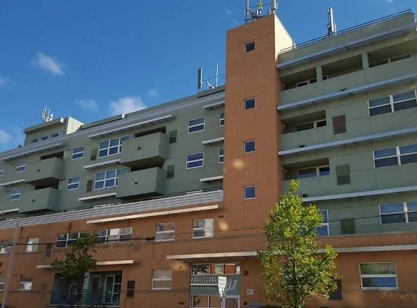 Randall Park Rentals - 1308 Spring St - Madison, WI Apartments for Rent