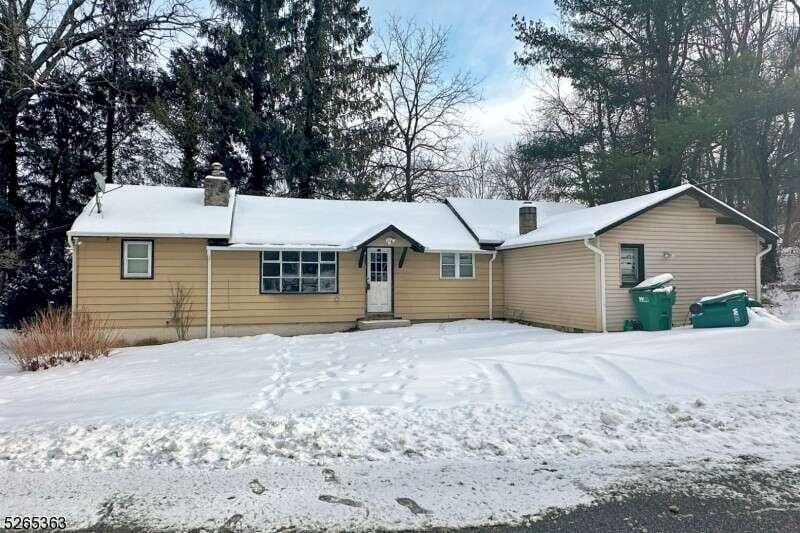 223 Waconia Rd, Vernon, NJ 07422  620613342 for Sale