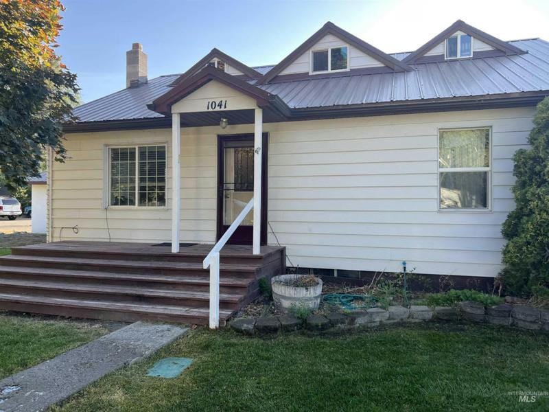 1041 WYOMING ST, Gooding, ID 83330 Single Family Residence For Sale  MLS# 98886312