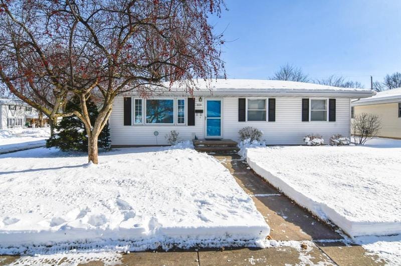 229 Paul Dr, Kimberly, WI 54136 - MLS 50285979 for Sale