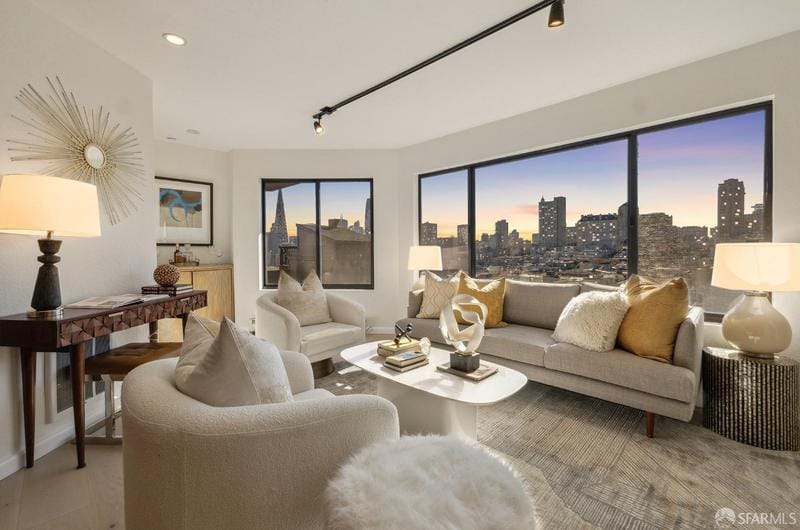 2 Fallon Pl #52, San Francisco, CA 94133 - MLS 424001195 for Sale