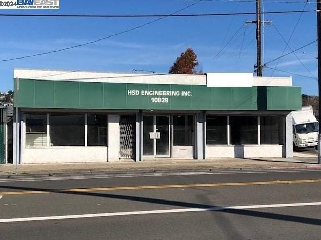 10828 Bancroft Ave, Oakland, CA 94603 - MLS 41047631 for Sale
