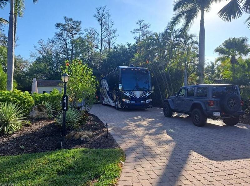 4914 Coach Ln, Naples, FL 34114 - MLS 223064726 for Sale