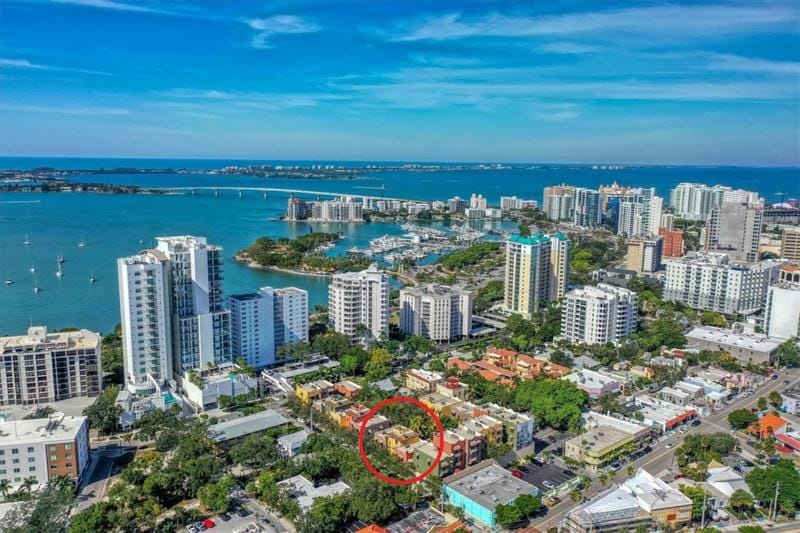 1525 OAK ST # 15, SARASOTA, FL 34236 Condominium For Sale  MLS# A4587044