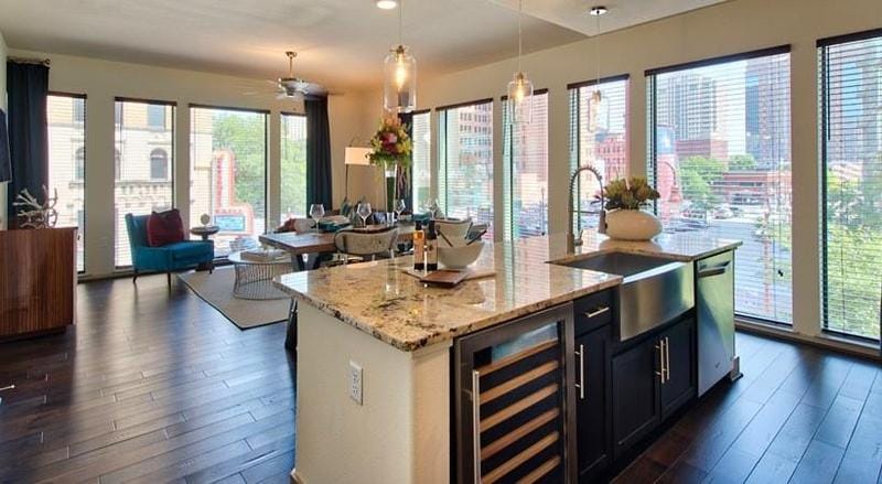 1414 Texas Ave #425, Houston, TX 77002 for Rent