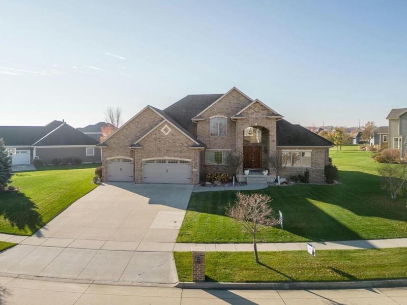 4308 WYNNEWOOD DR, Cedar Falls, IA 50613 Single Family Residence For Sale  MLS# 20234711