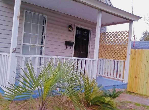 2327 Gardner St - Augusta, GA 30904 - Home For Rent