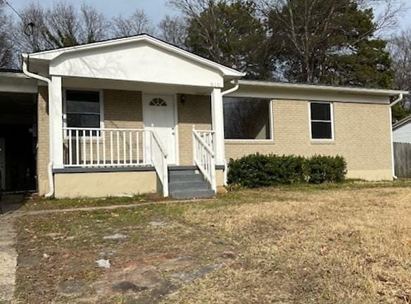 810 Woodlawn Ave - Hot Springs, AR 71913 - Home For Rent