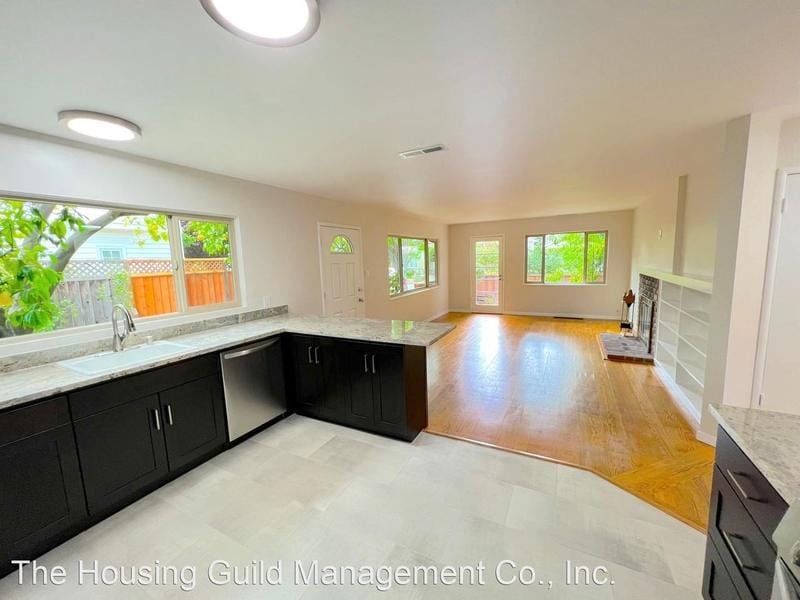 861 Partridge Ave.  861-863 Partridge Ave. for Sale