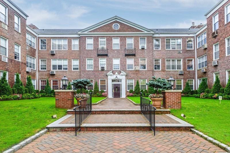 819 Broadway #1J, Woodmere, NY 11598 - MLS 3505912 for Sale