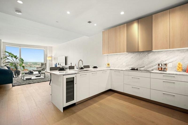 240 DEVONSHIRE ST UNIT 5803, Boston, MA 02110 Condominium For Sale  MLS# 73193706
