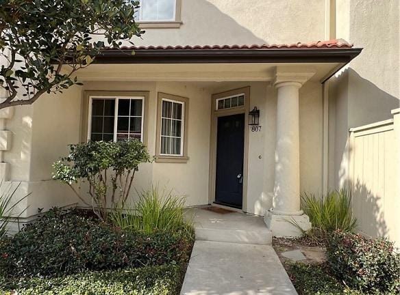 807 Yorkshire - Irvine, CA 92620 - Home For Rent