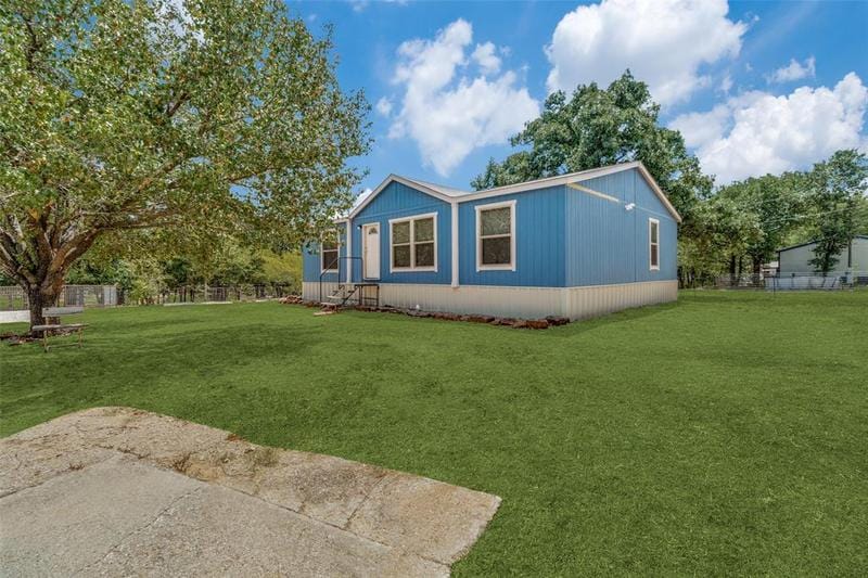 1042 Chapman, OAK RIDGE, TX 76240 for Sale