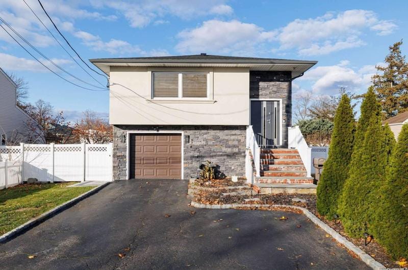 13 Columbus Ave, West Babylon, NY 11704 - MLS 3518890 for Sale