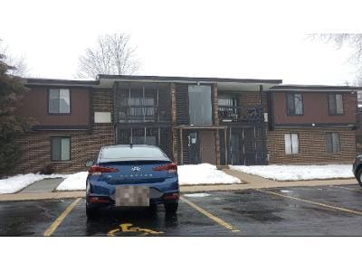 W Northfox Ln Apt 3 for Sale