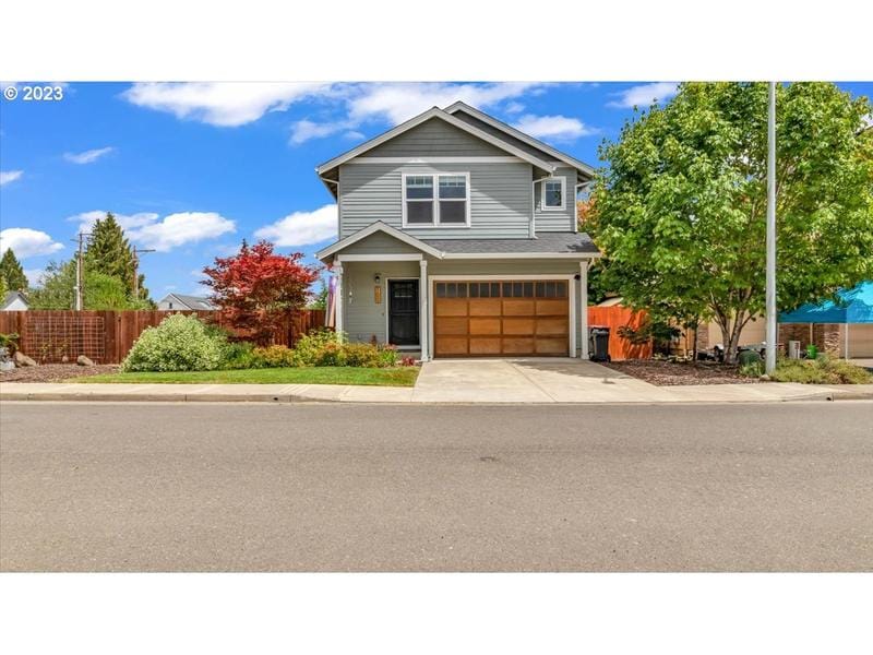 100 S 6TH ST, Carlton OR 97111 for Sale