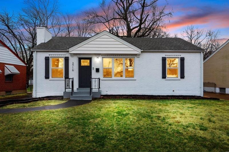 3716 Ashby Rd, Saint Ann, MO 63074 - MLS 24001040 for Sale