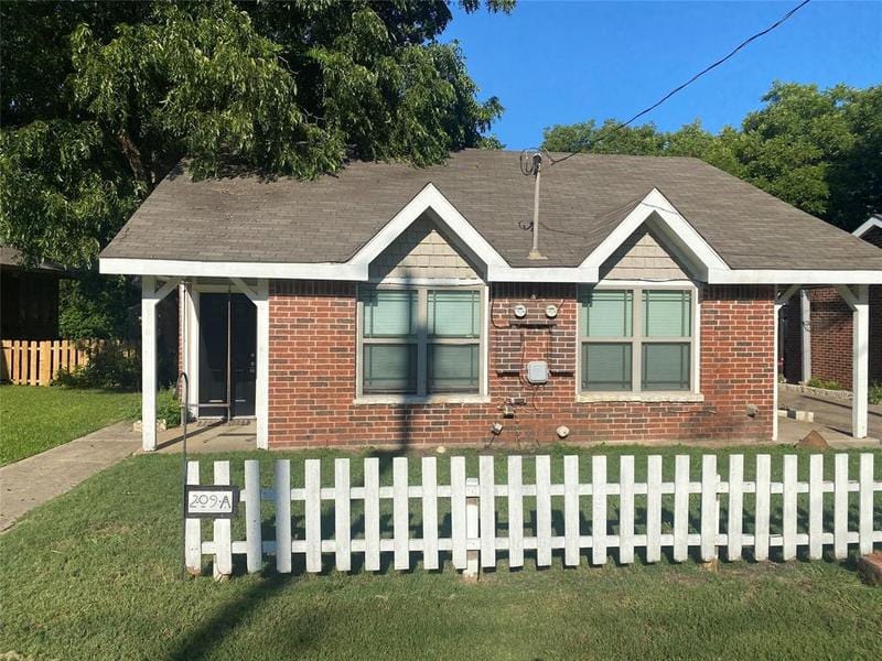 209 N Bradley St A, Mc Kinney, TX 75069 for Rent