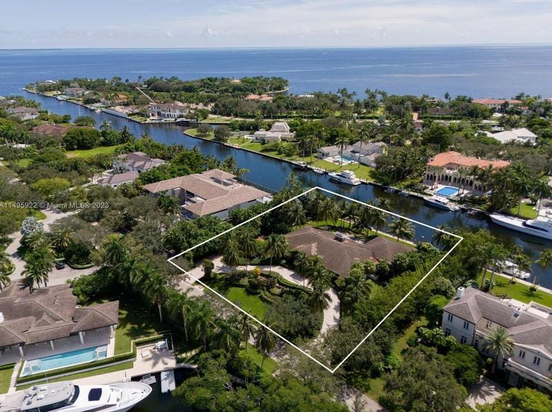 250 Leucadendra Dr, Coral Gables, FL 33156 - MLS A11495922 for Sale