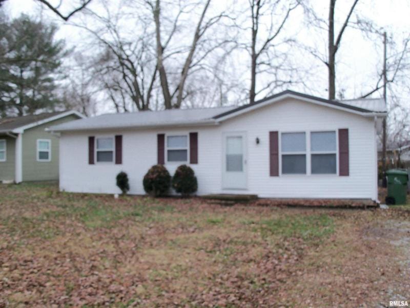 403 E LOGAN ST, De Soto, IL 62924 Single Family Residence For Sale  MLS# EB451926