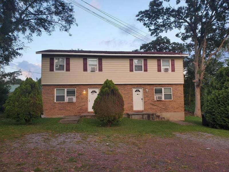 498 TERRY AVE, OAK HILL, WV 25901 Multi Family For Sale  MLS# 86115 for Rent