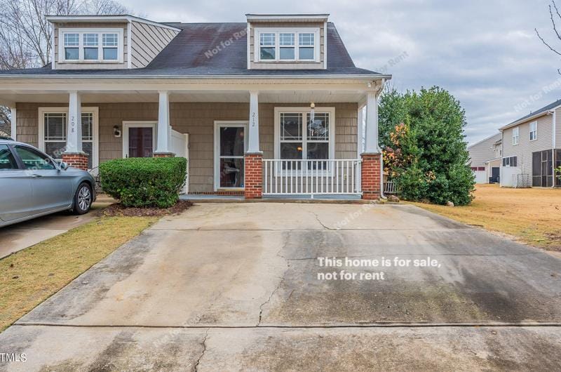 212 Woodson Dr, Clayton, NC 27527 - MLS 10000746 for Sale