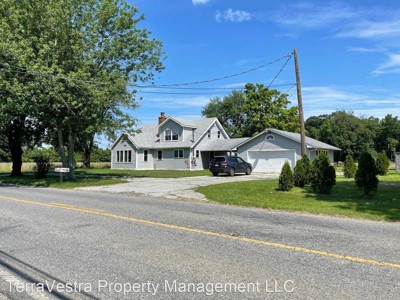 164 Quaker Neck Road - Unit 1  164 Quaker Neck Road for Sale