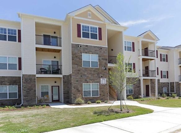 Ventana Northlake Apartments - 11010 Northlake Landing Dr - Charlotte, NC Apartments for Rent