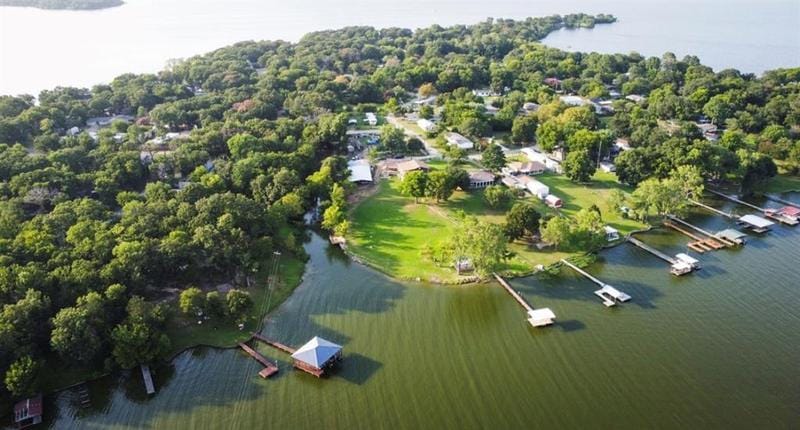 10007 John Flowers Rd, WILLS POINT, TX 75169 for Sale